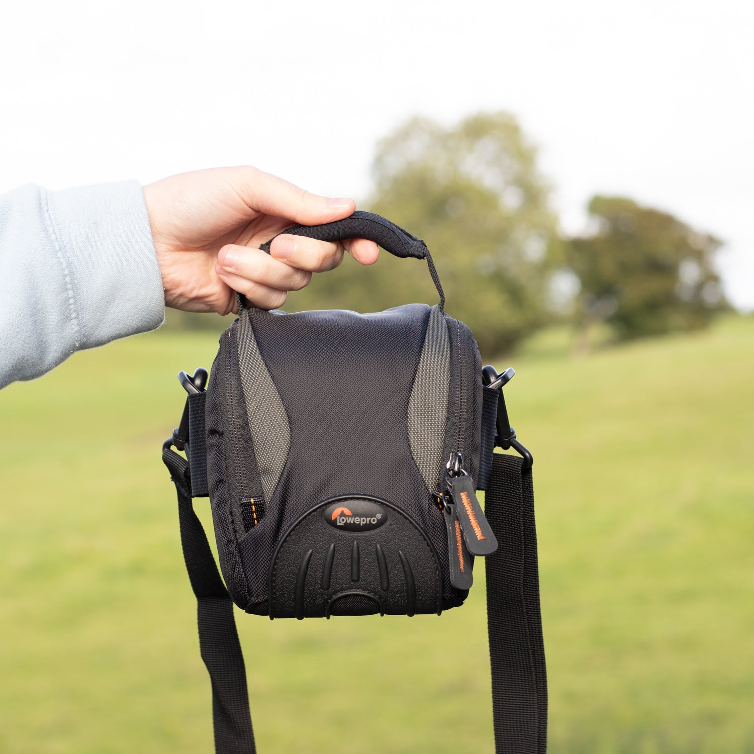 Lowepro small camera bag hotsell