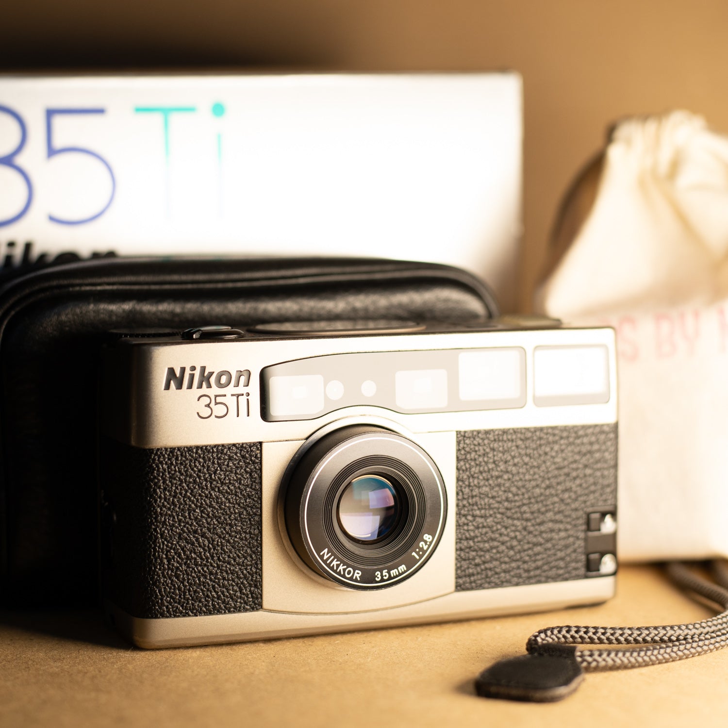ニコン ３５Ti ＱＤ Nikon フィルムカメラ - フィルムカメラ