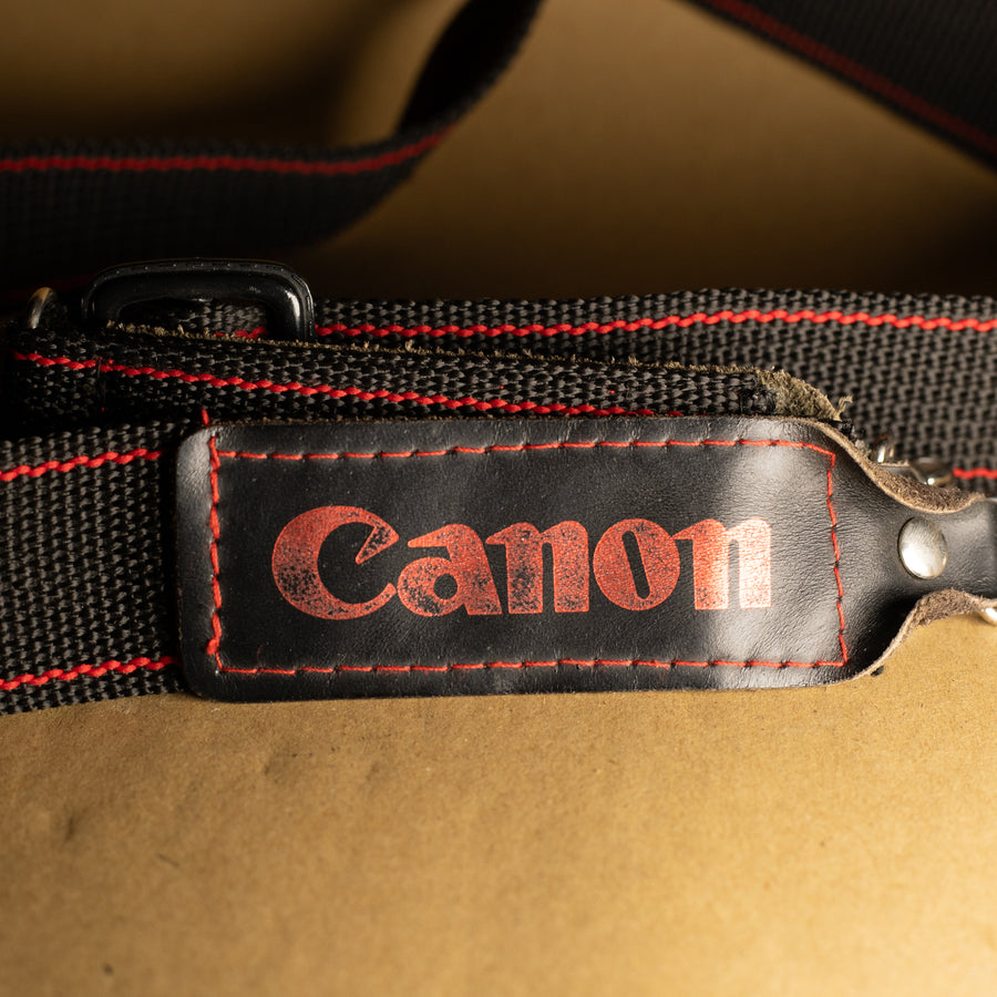 Bracelet Canon vintage avec logo rouge 