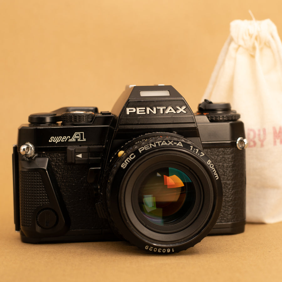 Pentax Super A con lente Pentax 50 mm f/1,7