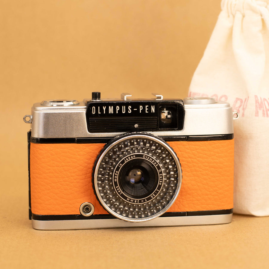 Olympus Pen EE-2 in Orange