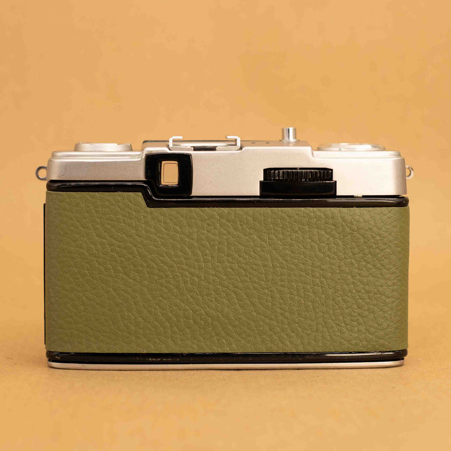 Olympus Pen EE-2 in Green