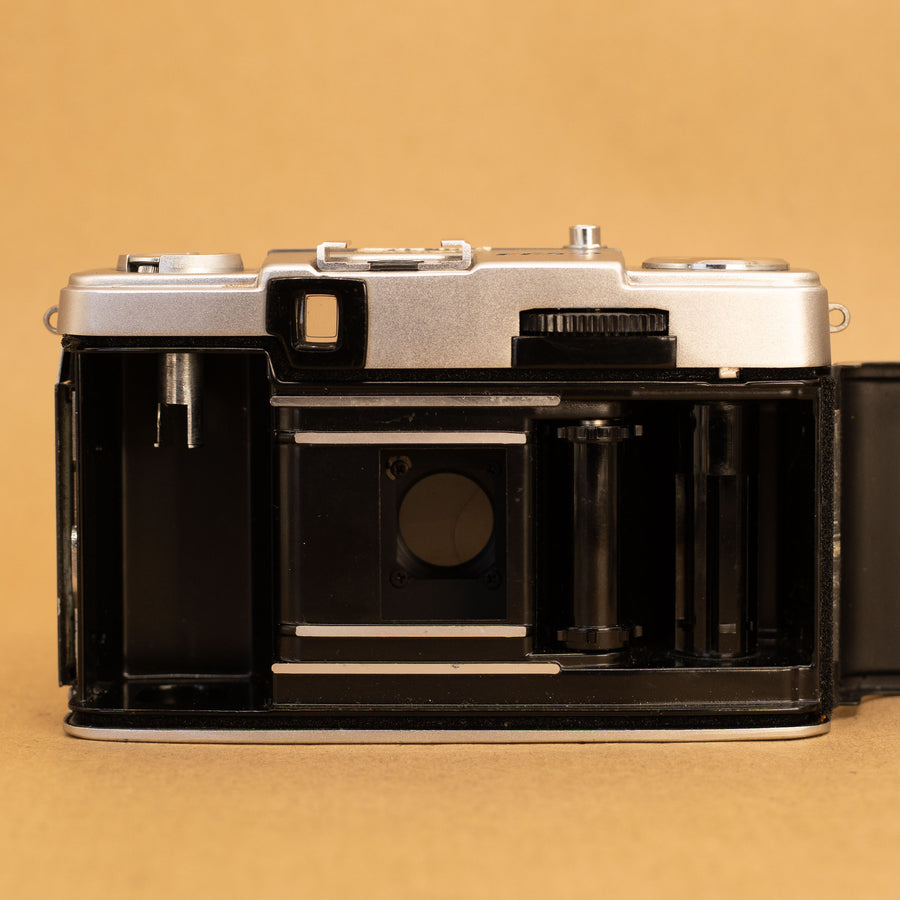 Olympus Pen EES-2 Half-frame in Green