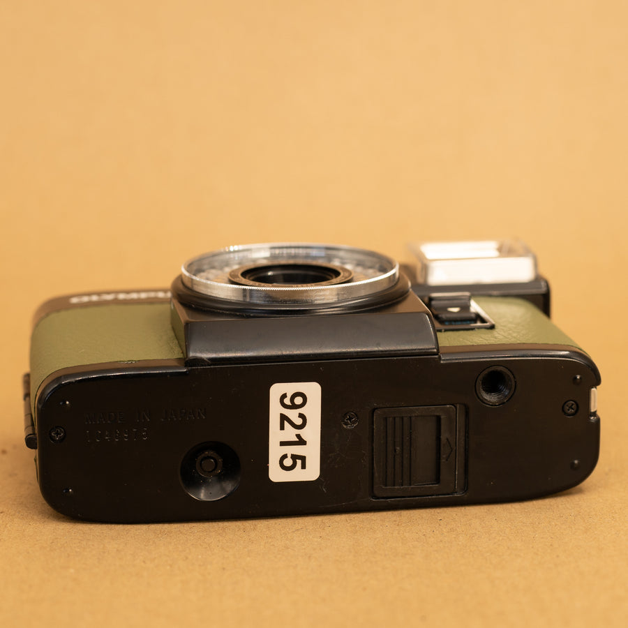 Olympus Pen EF Half-frame in Green