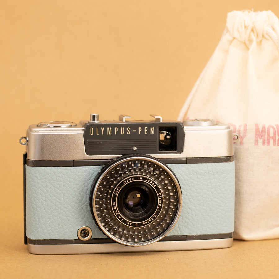 Olympus Pen EE-2 in Baby Blue