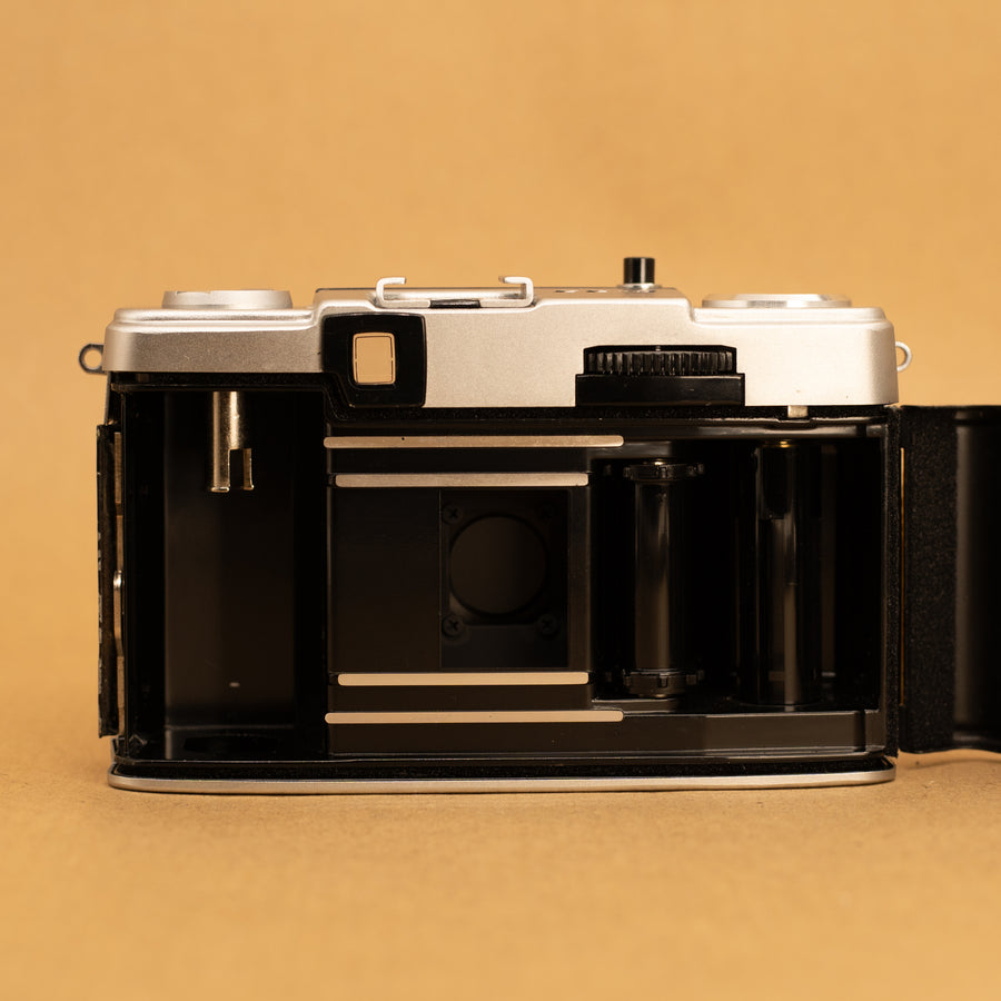 Olympus Pen EE-3 in Yellow