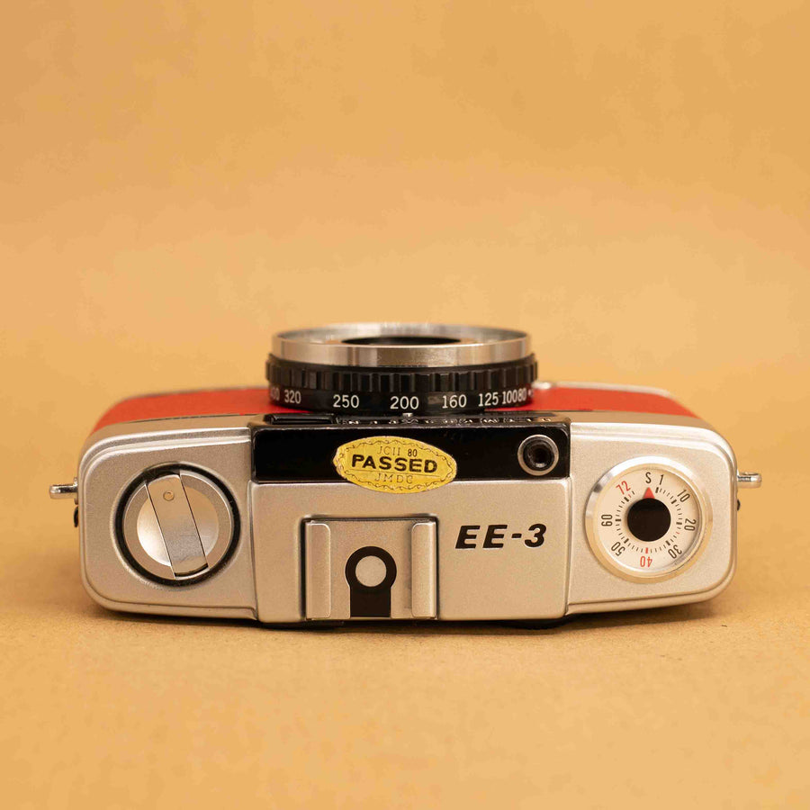 Olympus Pen EE-3 in Red