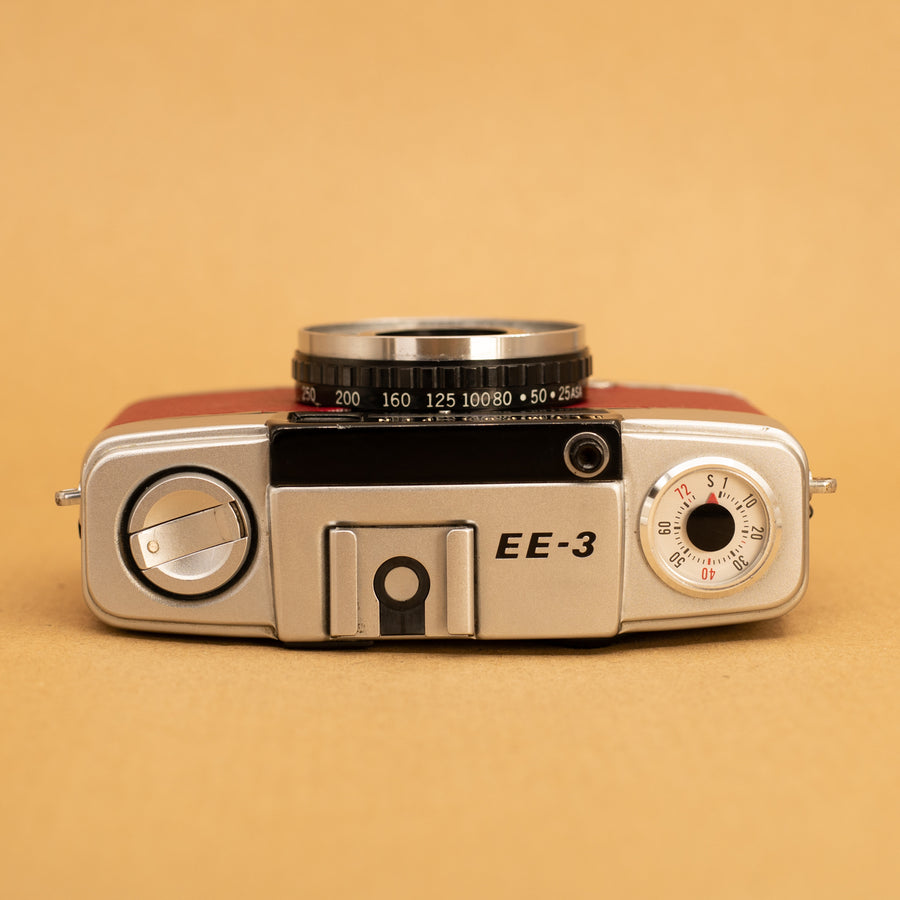 Olympus Pen EE-3 in Burgundy