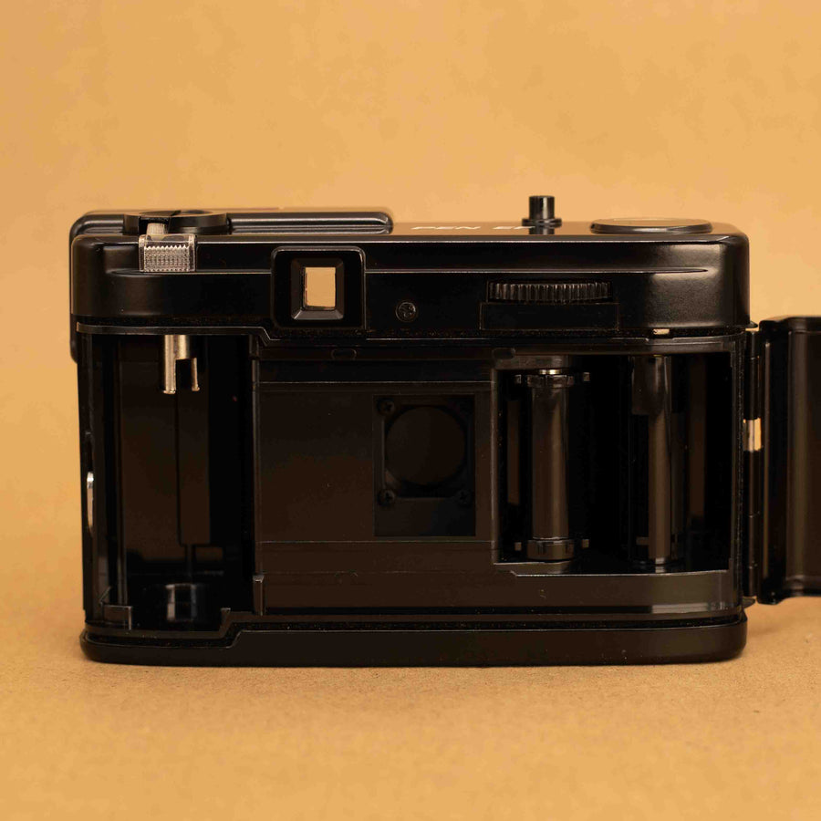 Olympus Pen EF Half-frame in Orange