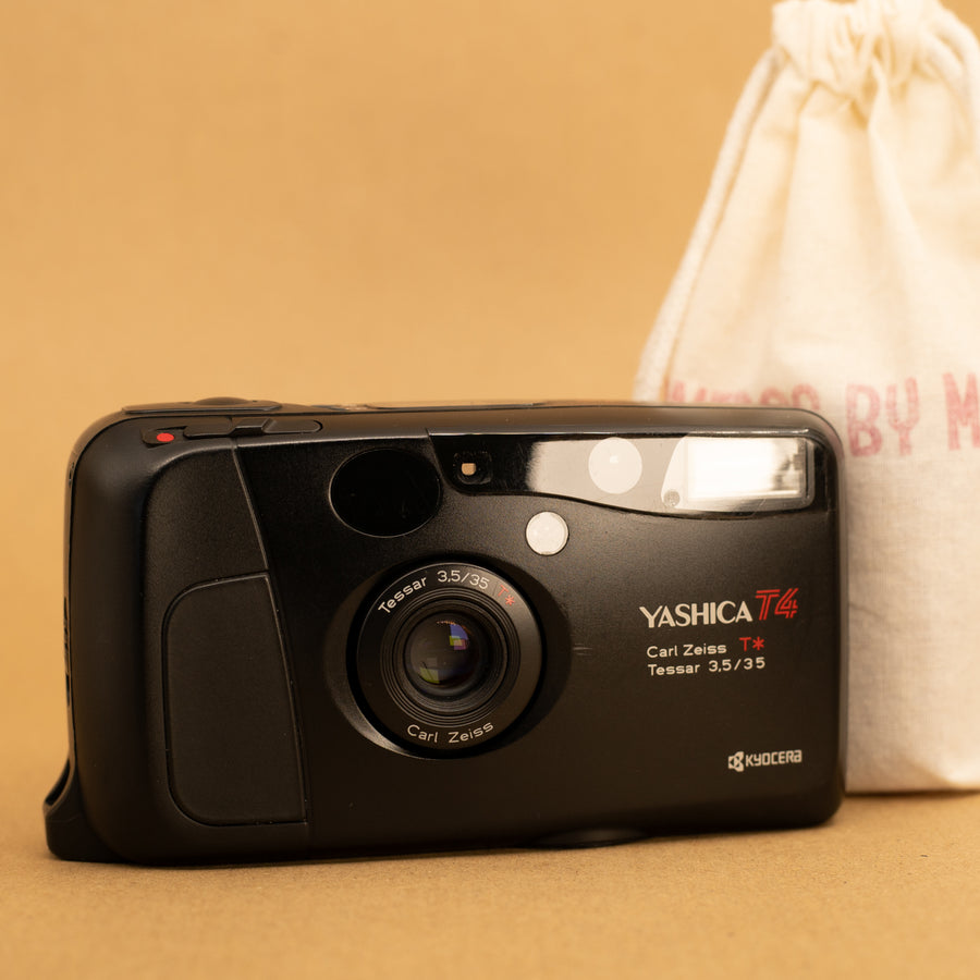 Yashica T4